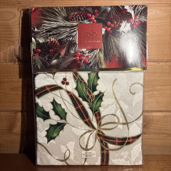 Lenox Holiday Nouveau 60 X 84"Damascus Holly Berry Green Red Christmas Gold - Picture 1 of 9